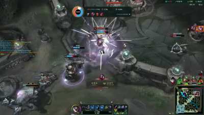 Shelly avenged me today by destroying an Ekko.