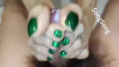 Emerald Green Asian Toe Stroking frenzy 😵‍💫😵‍<wbr>💫😵‍💫😵<wbr>‍💫😵‍💫