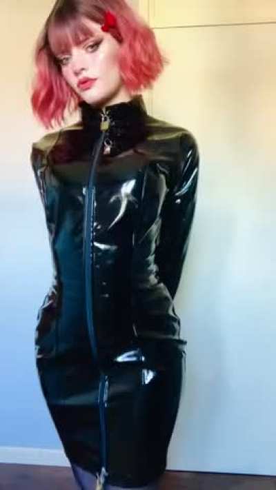 Locked in a shiny cage… will you help me escape or not? 😳
