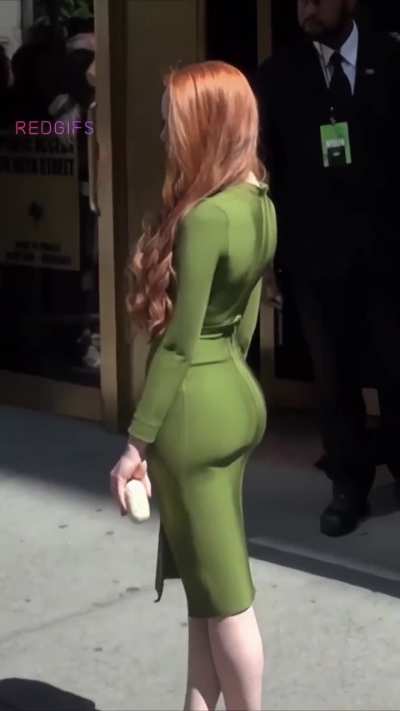 Madeleine at CW Upfronts - 19 May, 2016