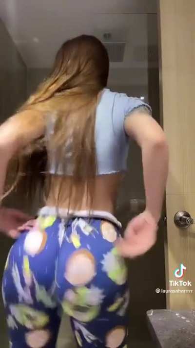 who wants to $ma$h this 🍑