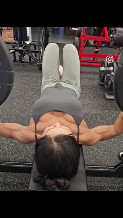 Pectoral exercise 