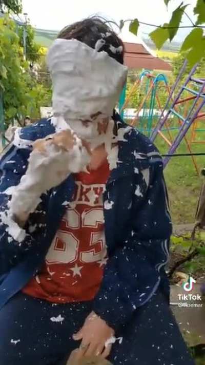 Lol, frozen in shock