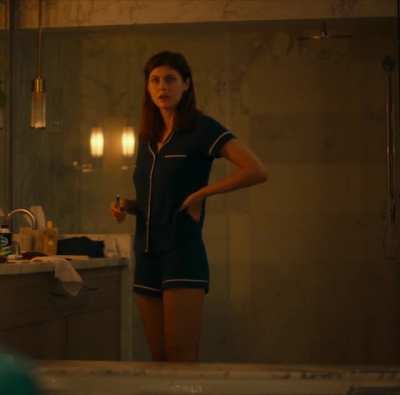Leggy in The White Lotus S01E04 (2021)