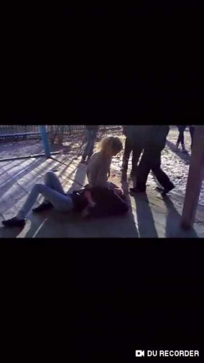 One of the hottest fights you’ll see: She beat her in the most humiliating position, then beat her again all while laughing at her