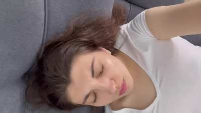 I first decided to shoot my orgasm on a selfie