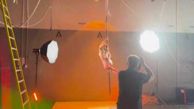 Photoshoot BTS