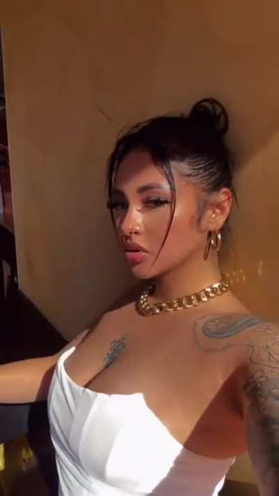 ‎