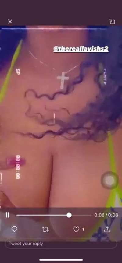 Friends get to feel on them titties whenever they want😮<wbr>‍💨