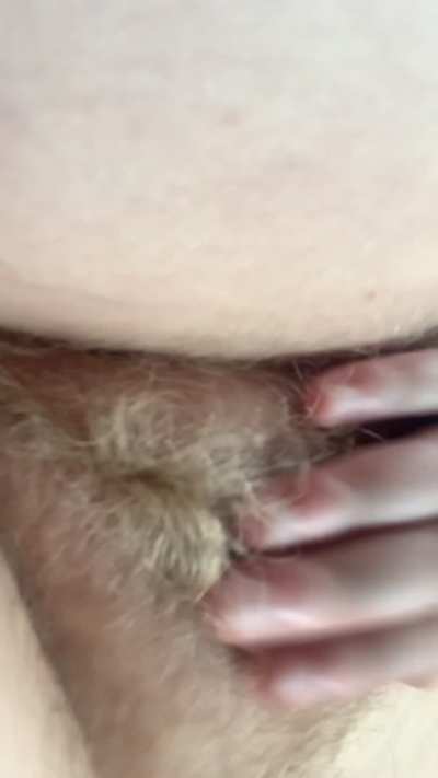 Hairy pussy smells better