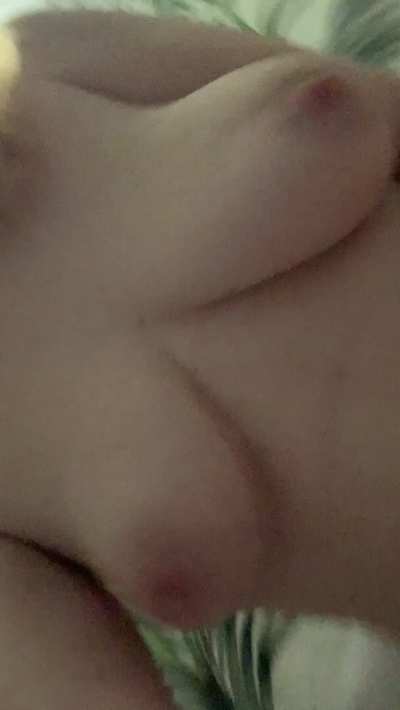 Hope you like natural bouncy boobs ;)