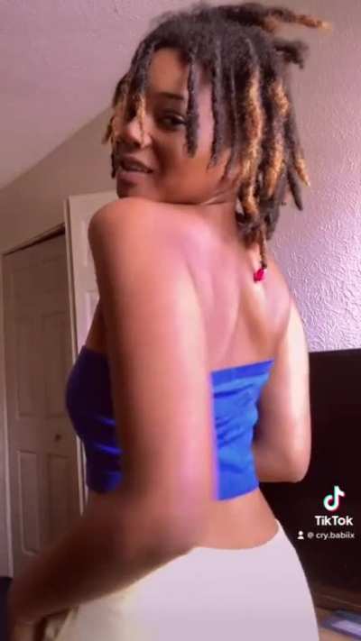 Ciara<wbr>(@cia<wbr>rasto<wbr>rmxo)