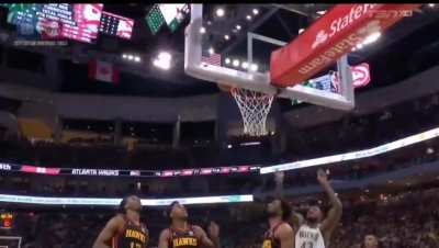 [Highlight] Thanasis Antetokounmpo gets the Milwaukee crowd fired up even though his follow-up dunk doesn't count