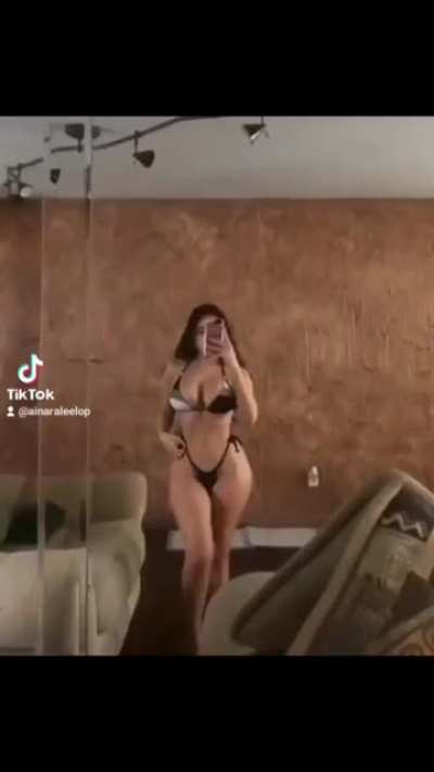 Thighs like mewtwo indeed