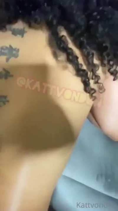 🦋
