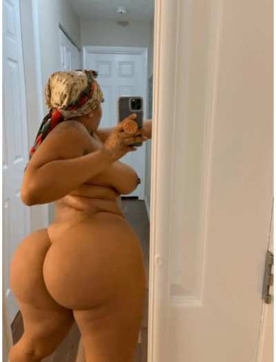 big asses<wbr>🍑🍑🍑🍑
