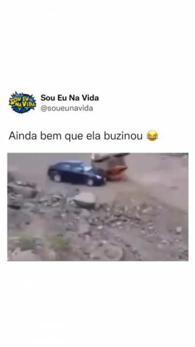 good thing she honked😆😆😆