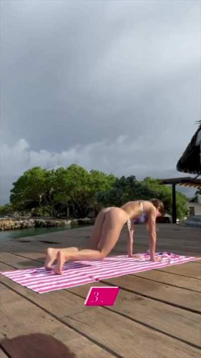 Bikini Ab Workout