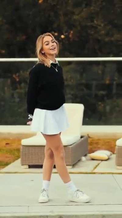 Emma brooks (@emm<wbr>abroo<wbr>ksmca<wbr>llist<wbr>er)
