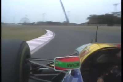 Compilação de onboards em Suzuka de 1995. Williams, McLaren, Benetton, Ferrari, Jordan... todas pisando fundo