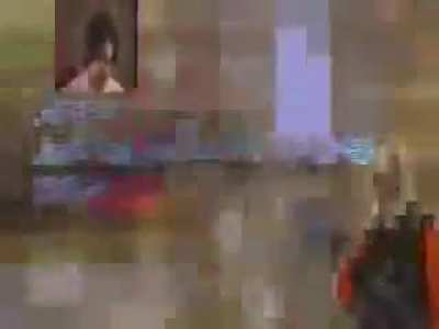 Counter-Strike (CS) عبارة عن سلسلة من ألعاب الفيديو متعددة اللاعبين مطلق النار من منظور شخص أول حيث تحارب فرق من الإرهابيين لارتكاب عمل إرهابي (القصف