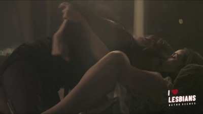 Retro Scenes: Abigail Spencer & Sonja Kinski - 