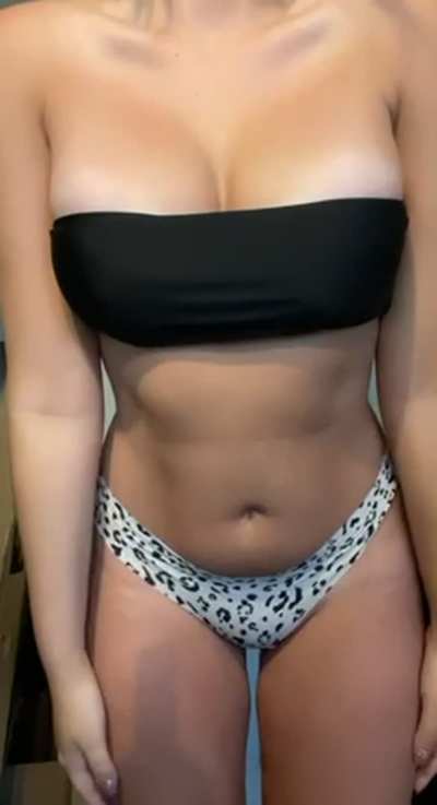 Revealing after some backyard tanning ☀️🥰