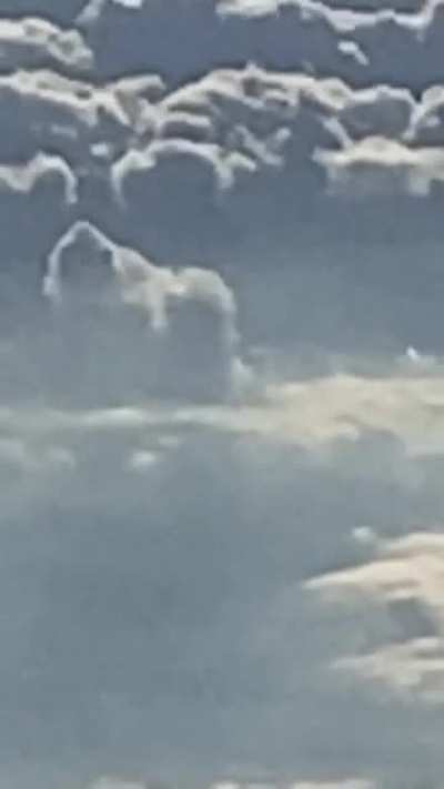SPOTTED a ufo near virginia! what do you guys think?