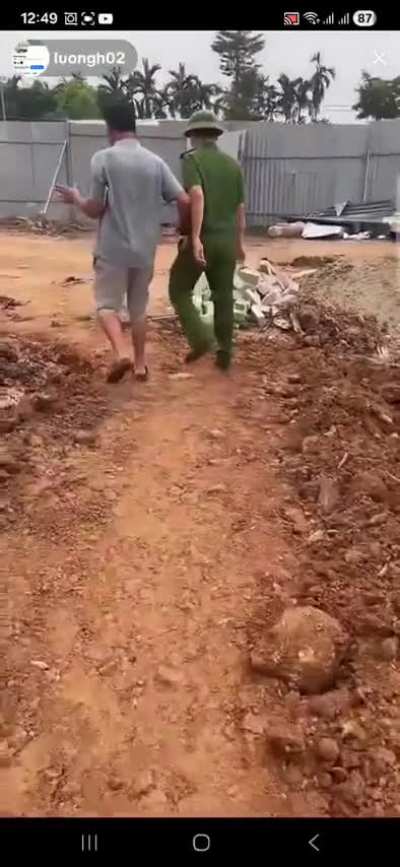 Tiểu phẩm hài đầu tuần: Mời cả nhà đi ra ngoài =))))))