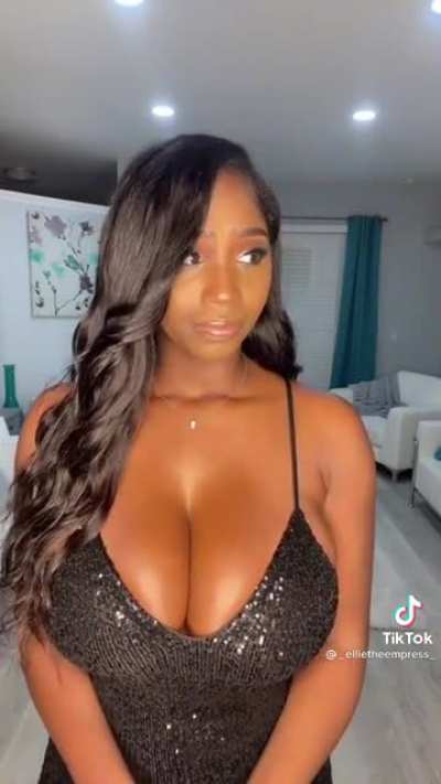 Do you think she has nice tits?