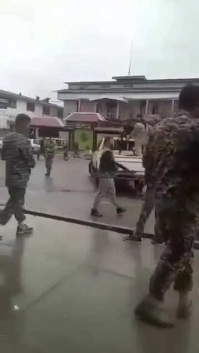 The IRGC attack on the revolutionaries in Mahabad is giving me weird ISIS vibes. You can see children armed with AKs running around.