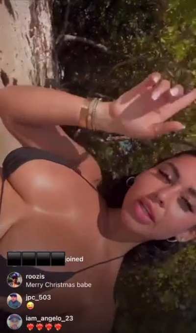 🏝🧉🌊♠️