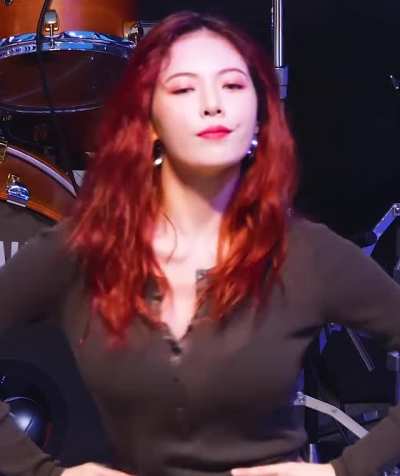 Kpop tits