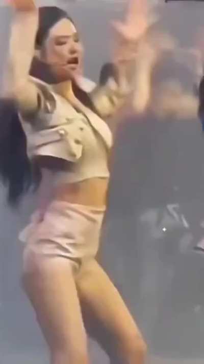 Jennie🔥