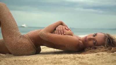 Hannah Ferguson (@han<wbr>nahfe<wbr>rguso<wbr>noffi<wbr>cial)