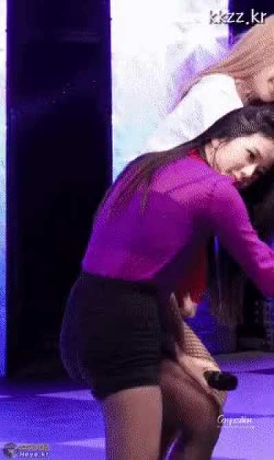 Jisoo ass