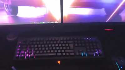 My friend's Setup