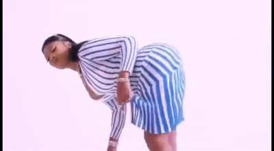 THAT JIGGLE 😈💦THAT ASS 💦MOMMY MEG KNOWS HOW TO PLEASE US😈😈🥵<wbr>🥵🥵