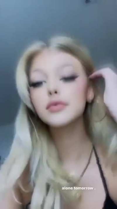 Tits are looking great in that bralett