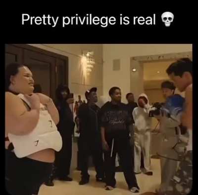 💅👊