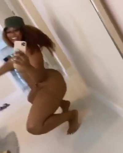 🤤