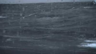 Exactly 4 years ago I landed on the remote Tristan Da Cunha island. This is how the ocean looked like from my cabin just a couple days before. We were in the middle of nothing, so there's no object to compare to, but the crew said the waves were 10/15 met