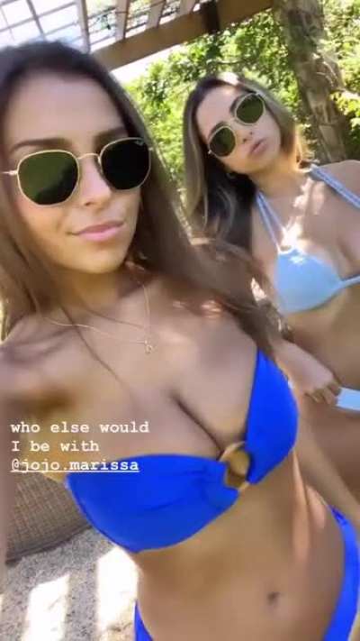 Sexy Pair