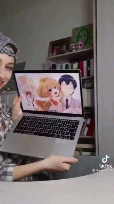 sorry if this is a report but the face in the end...