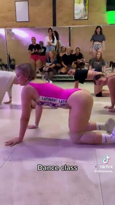 @ elleblume_