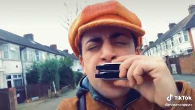 Beat box with Two harmonicas