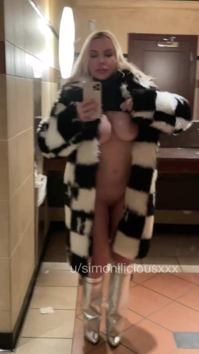 Let’s have fun in the bathroom, don’t tell anyone though