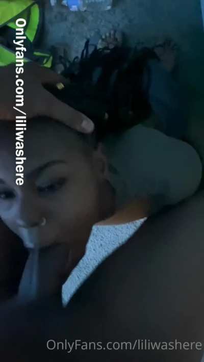 GOAT🐐 A real ebony<wbr>throa<wbr>tquee<wbr>n never mind how deep it goes in😲 Get full length tape in Commenz 👇
