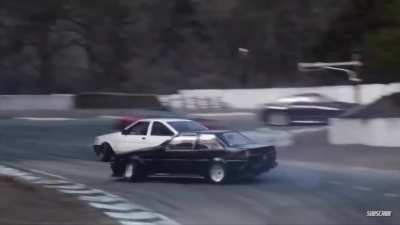 1°-O Vídeo Fala sobre o trueno mas serve para o levin 2º-Quem quiser me desafiar no drift no NFS Underground 2, e só chamar no chat privado eu to aceitando
