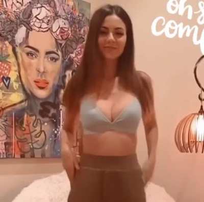 Victoria Justice